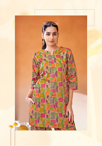 Women Wearing Co-ord Printed Cotton Kurti & Pent Set