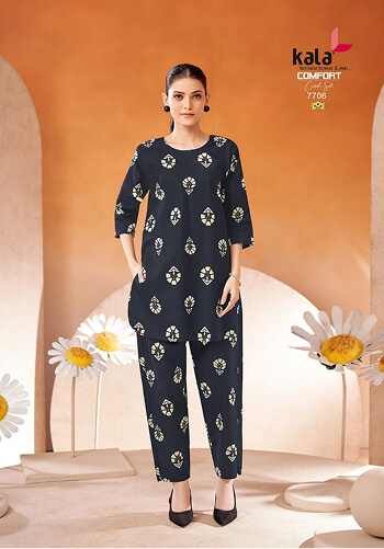 Women Wearing Co-ord Printed Cotton Kurti & Pent Set