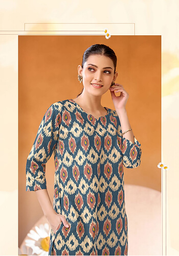 Women Wearing Co-ord Printed Cotton Kurti & Pent Set