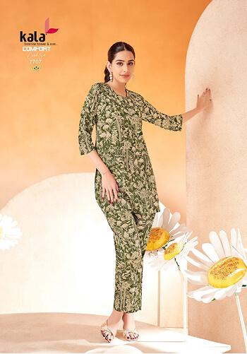 Women Wearing Co-ord Printed Cotton Kurti & Pent Set