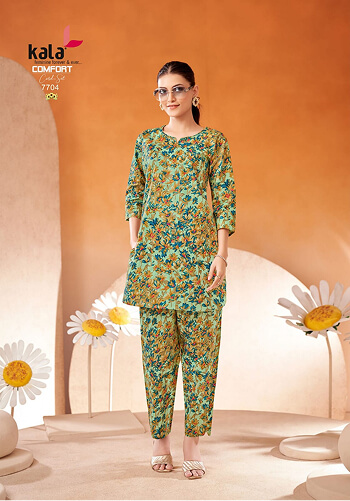 Women Wearing Co-ord Printed Cotton Kurti & Pent Set